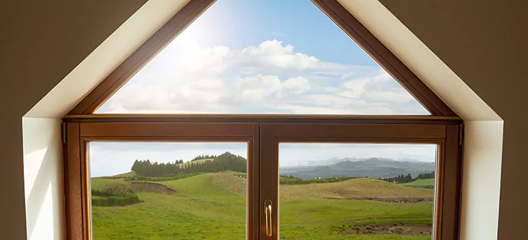 Trapezoid Window Maintenance in San Carlos, CA